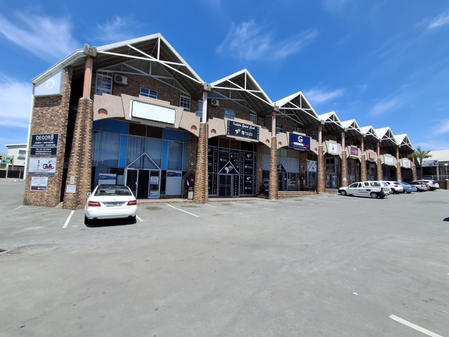 To Let Commercial Property for Rent in Vincent Eastern Cape